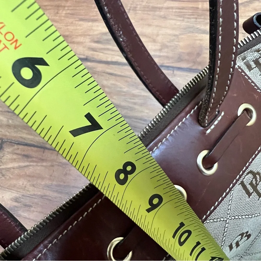 Dooney & Bourke this authentic